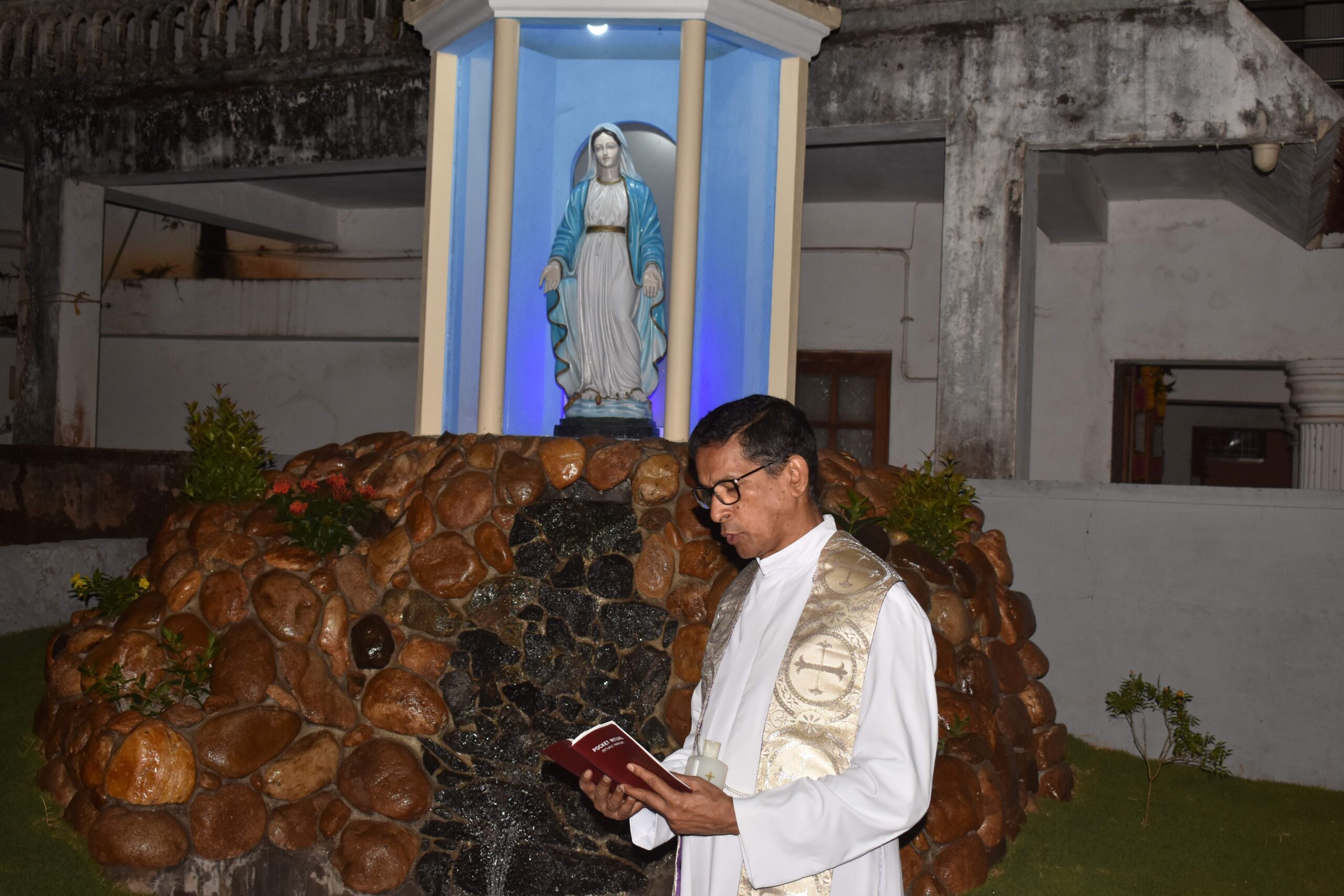 You are currently viewing “Magnificent Grotto of Mother Mary at Gladsom Home”