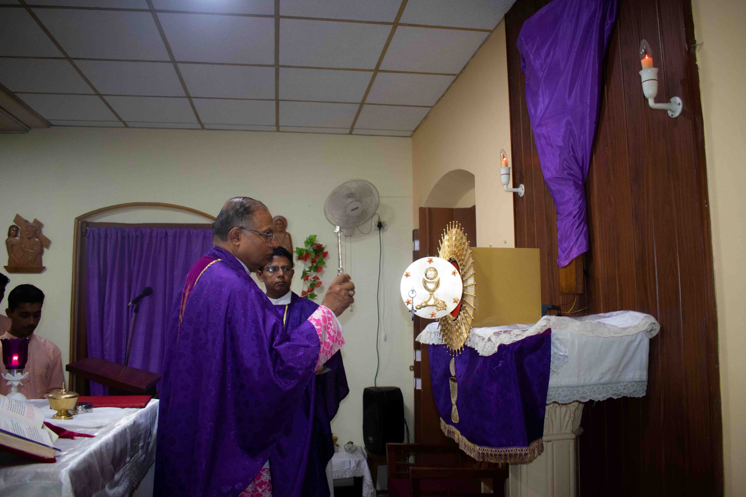 You are currently viewing New Tabernacle installed and blessed at Gladsom Home